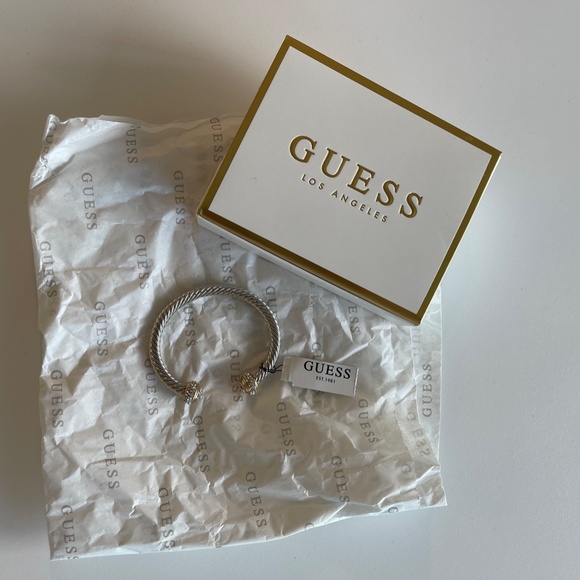 Guess Bracelet - Picture 2 of 2